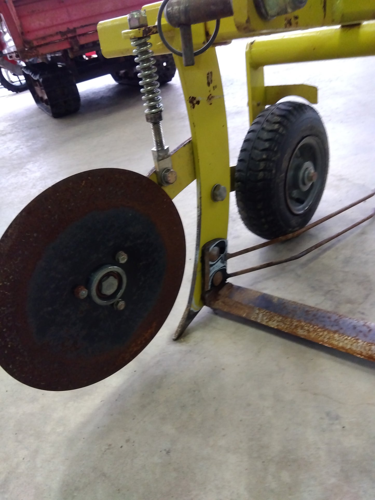 訓子府工業 中古 玉ねぎ根切機 KRC-4E【山形店 9561】