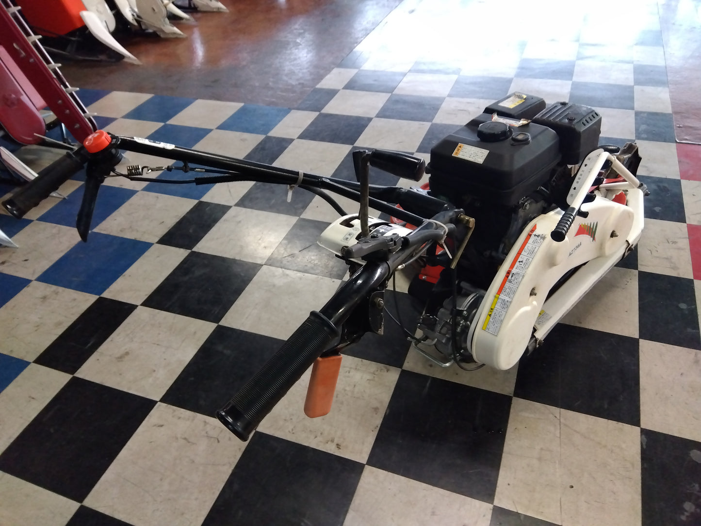 共立　中古　ウイングモア　AZ736A