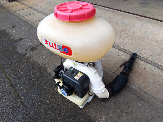 丸山 背負式動力散布機 MDJ61G-26【山形店9544】