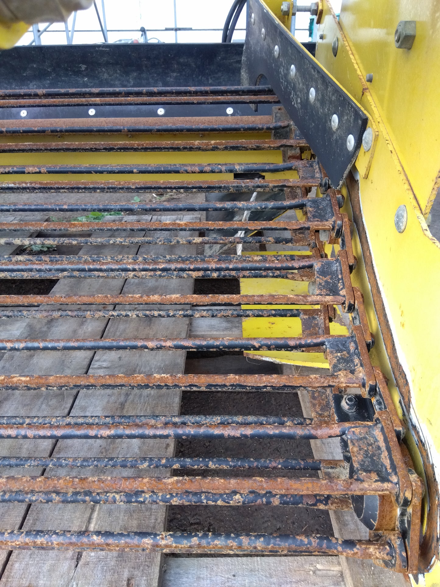 訓子府機械工業 中古 玉ねぎ堀取機（デガー）【山形店 9560】