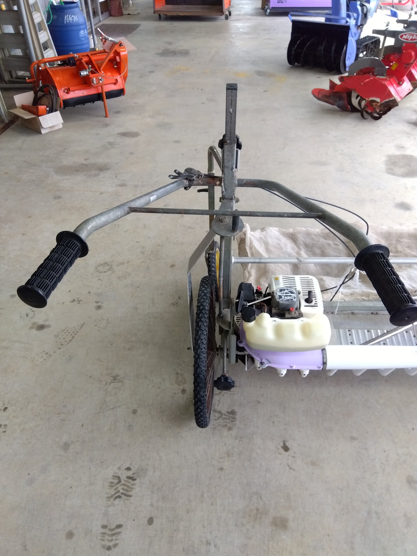 みのる産業 中古 動力ねぎ類剪葉機 TC-110Ⅱ 【山形店 9559】