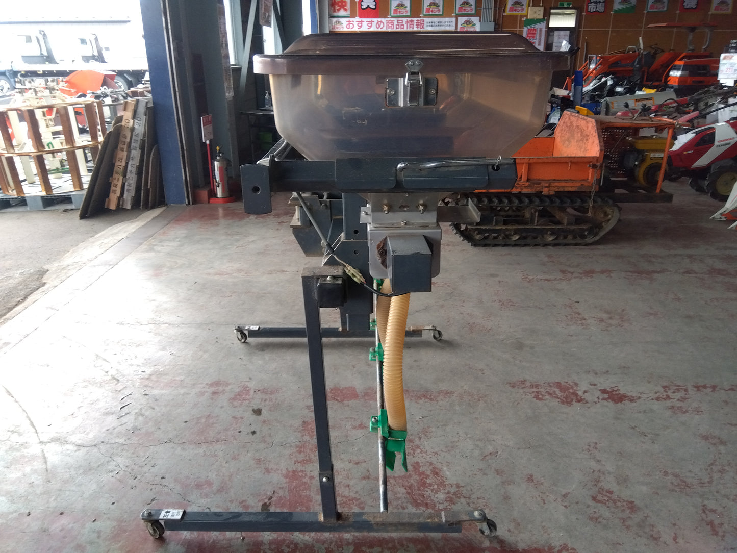 タイショー　中古　グランドソワー　UH140R　「宮城店　2512PM」