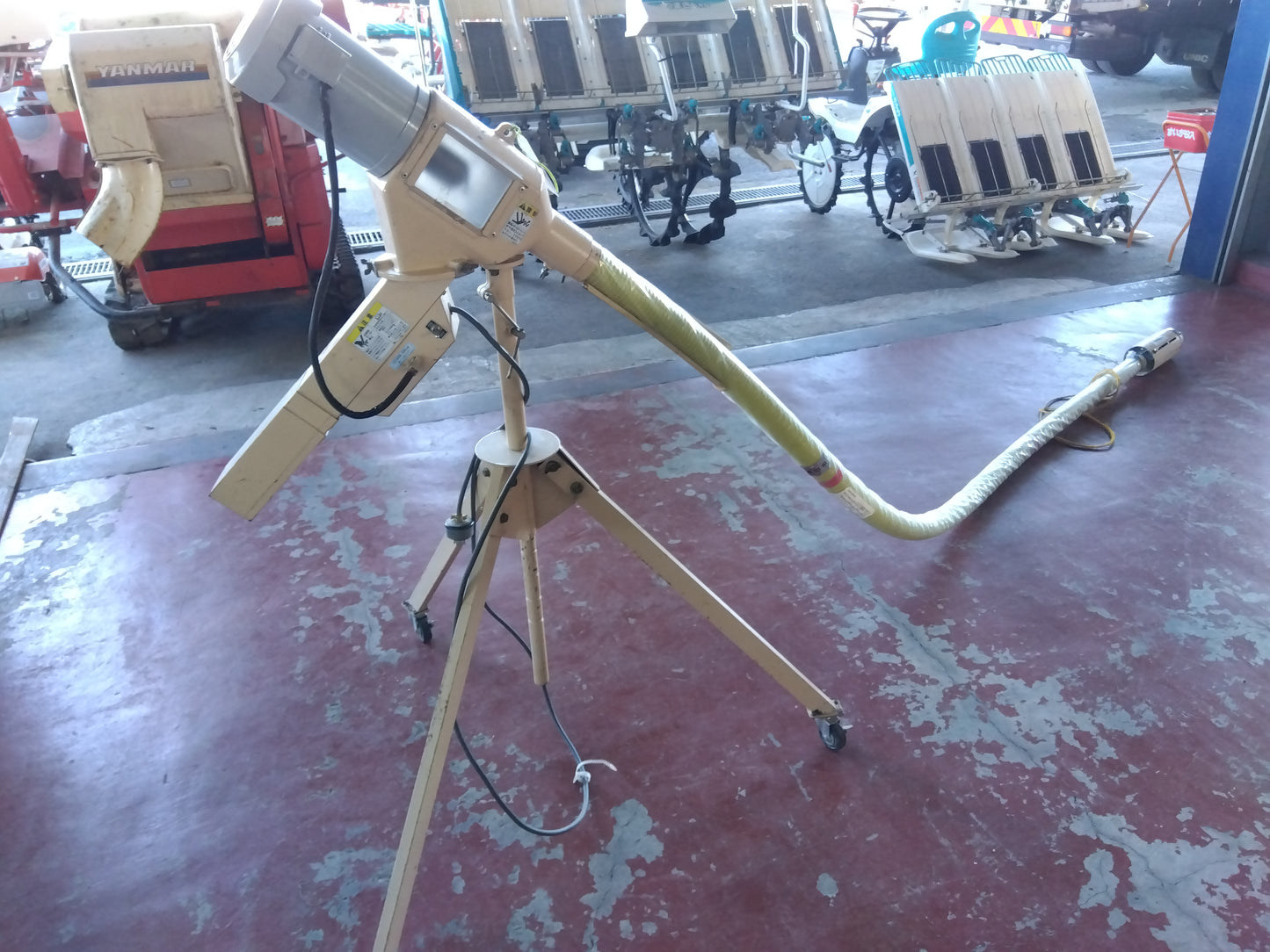 岡山農栄社  小型バネらくコン DCM2A  「宮城店2516」