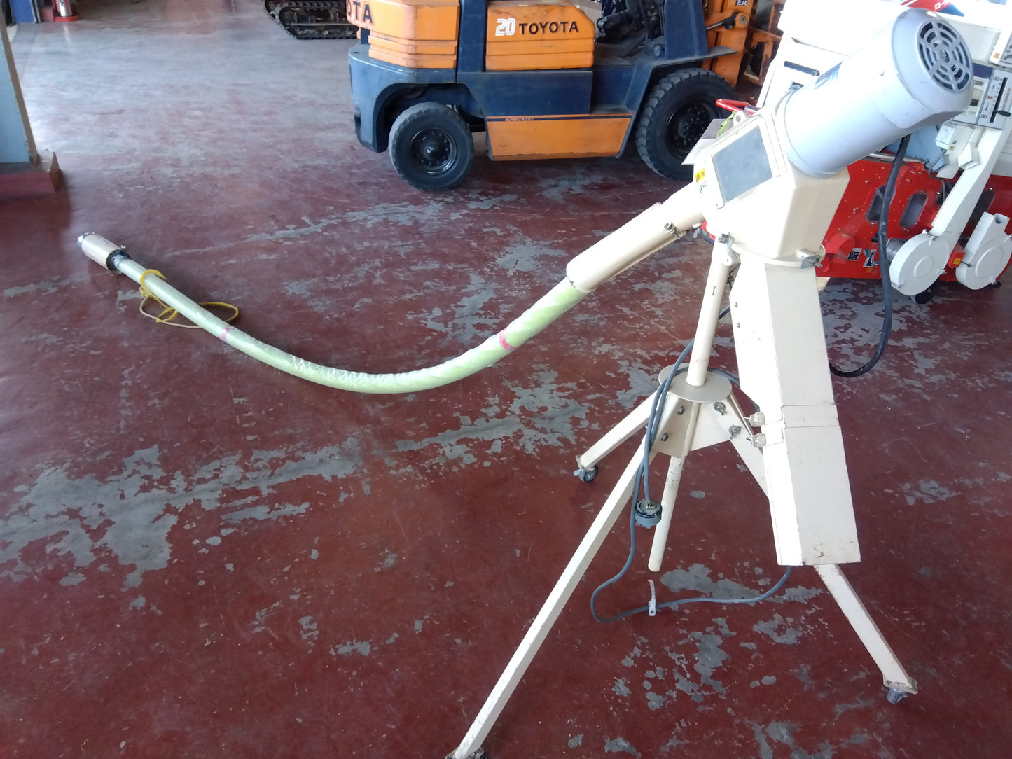 岡山農栄社  小型バネらくコン DCM2A  「宮城店2516」