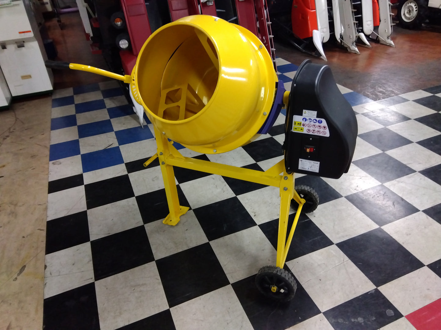 アルミス　中古　コンクリートミキサー　AMZ-50Y