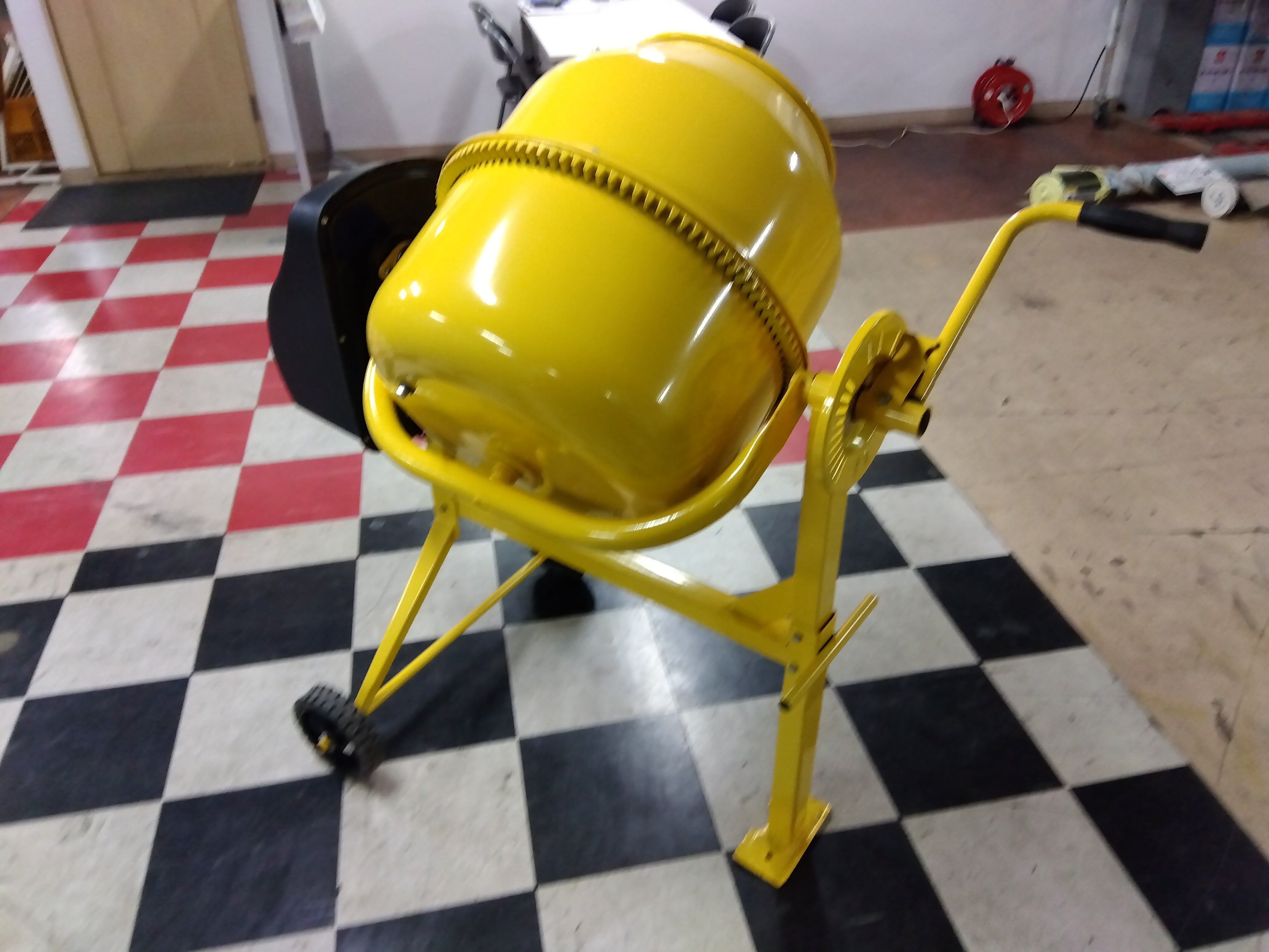 【中古】アルミス　コンクリートミキサー　AMZ-50Y　【ハンズクラフト熊本けやき通り店】【店頭取引限定】 コンクリートミキサーまぜ太郎 AMZ-50Y アルミス 代引不可 : マイ