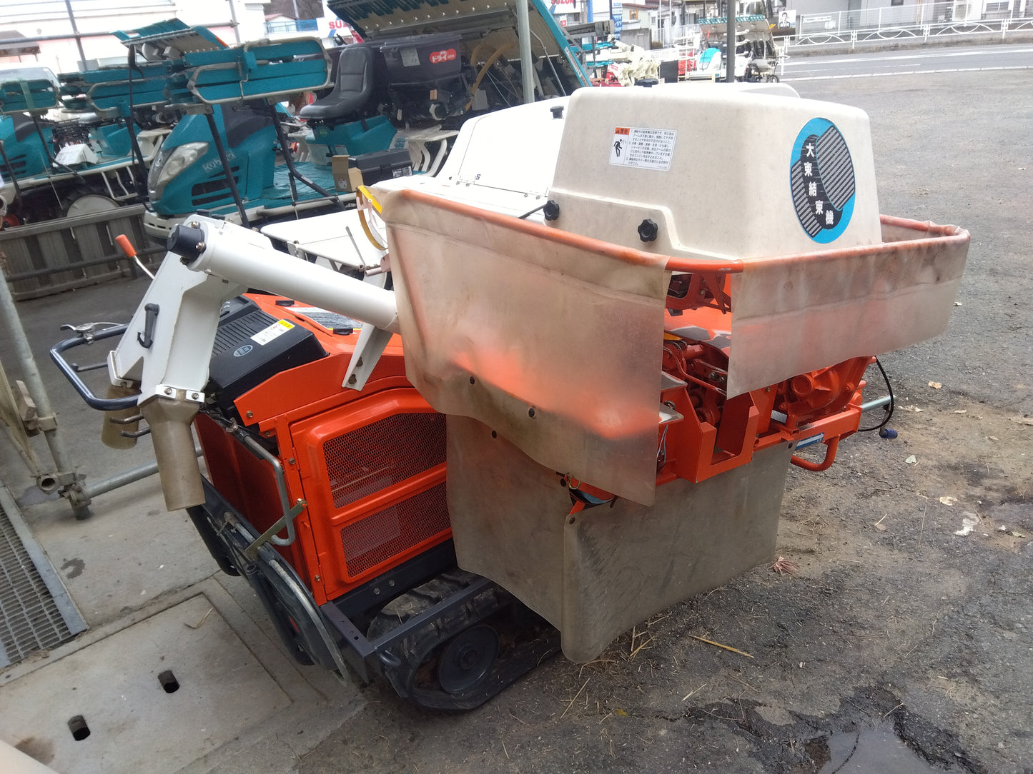 クボタ　中古　ハーベスタ　HS-651S