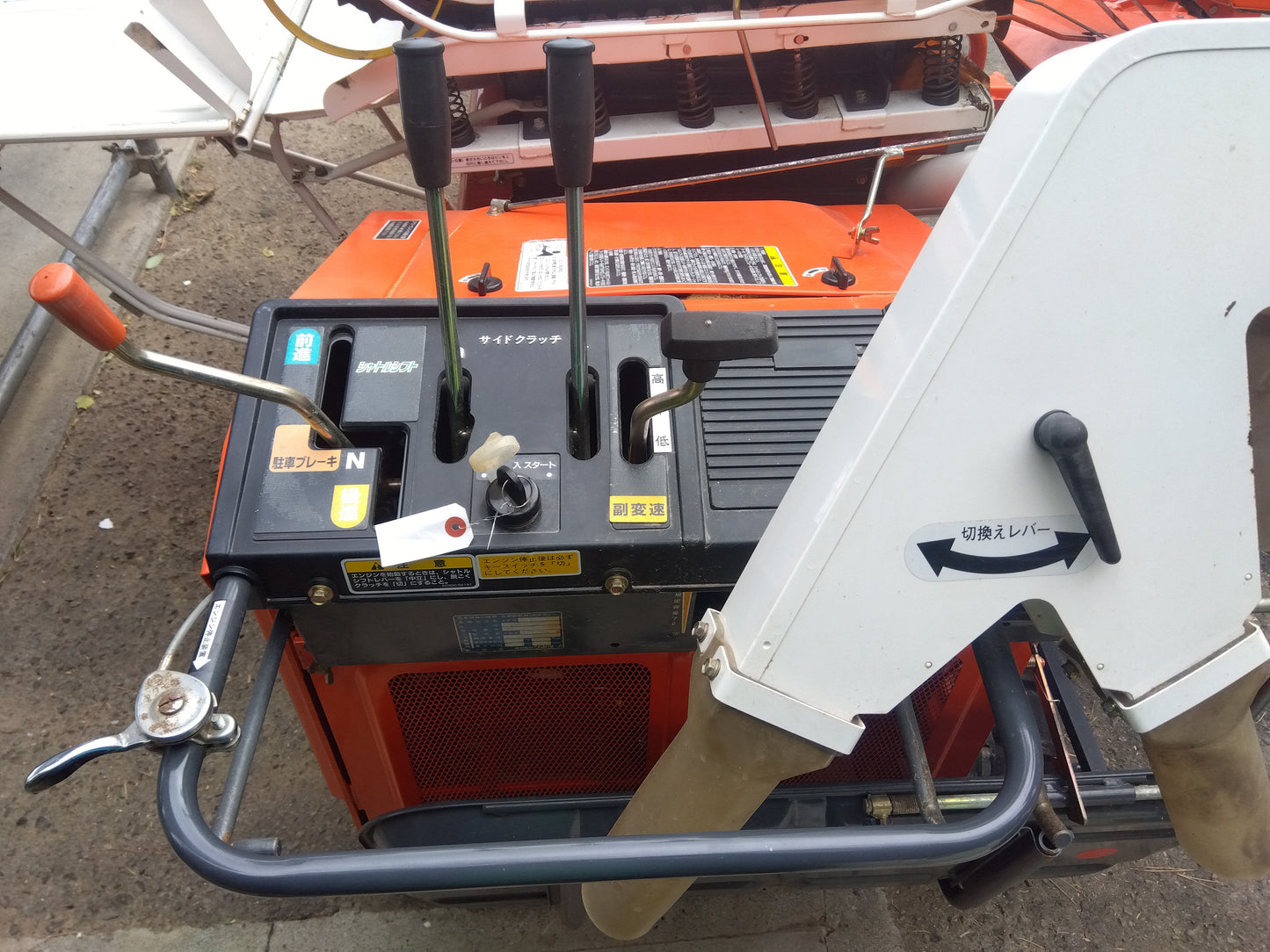 クボタ　中古　ハーベスタ　HS-651S