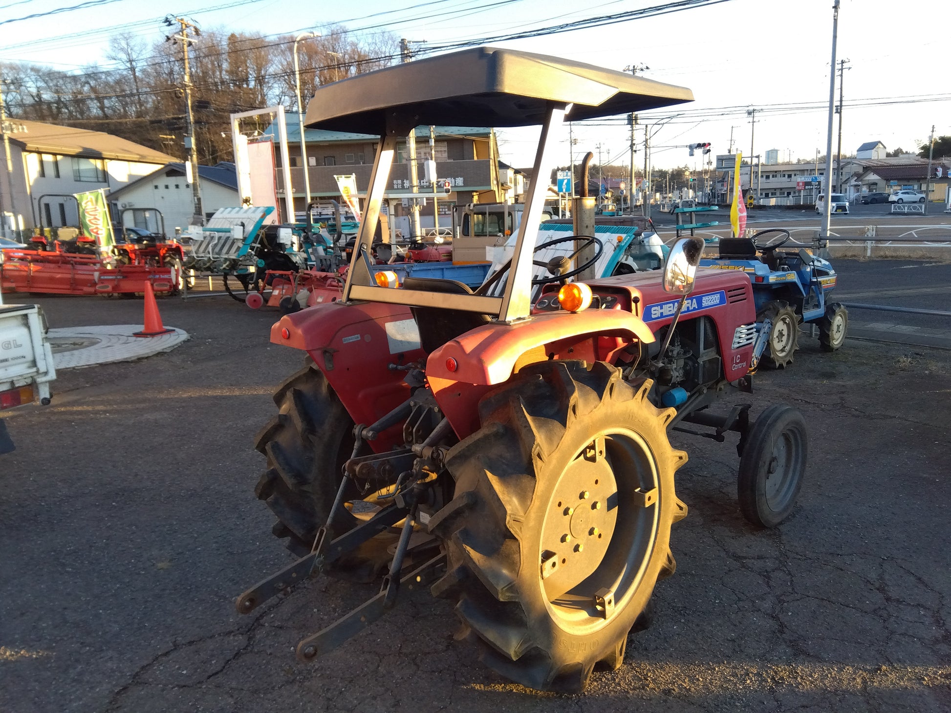 シバウラ 中古 トラクター SD2200 – 農キング