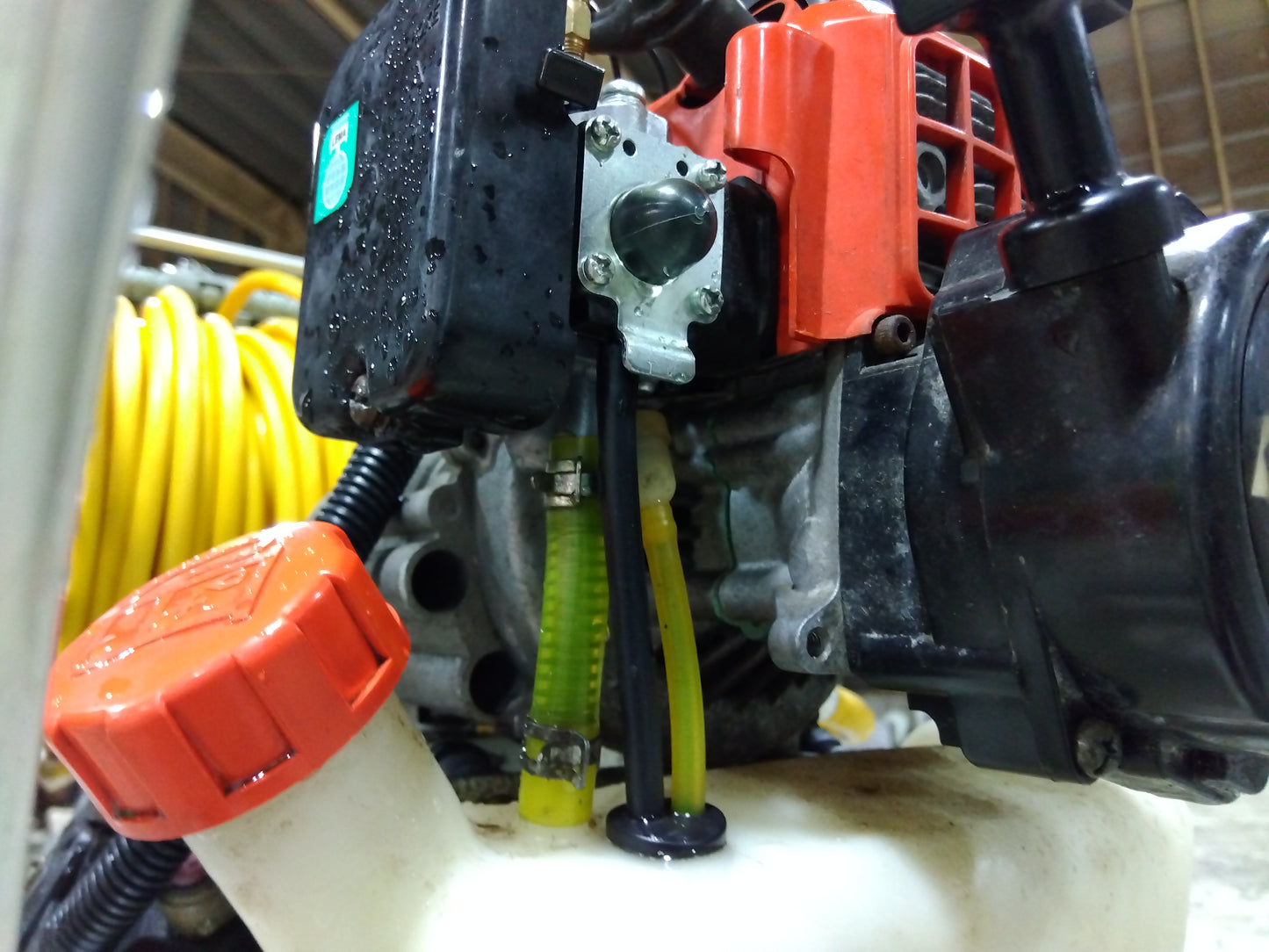 共立 タンクキャリー式エンジン噴霧器 TK-800-5【山形店9643】