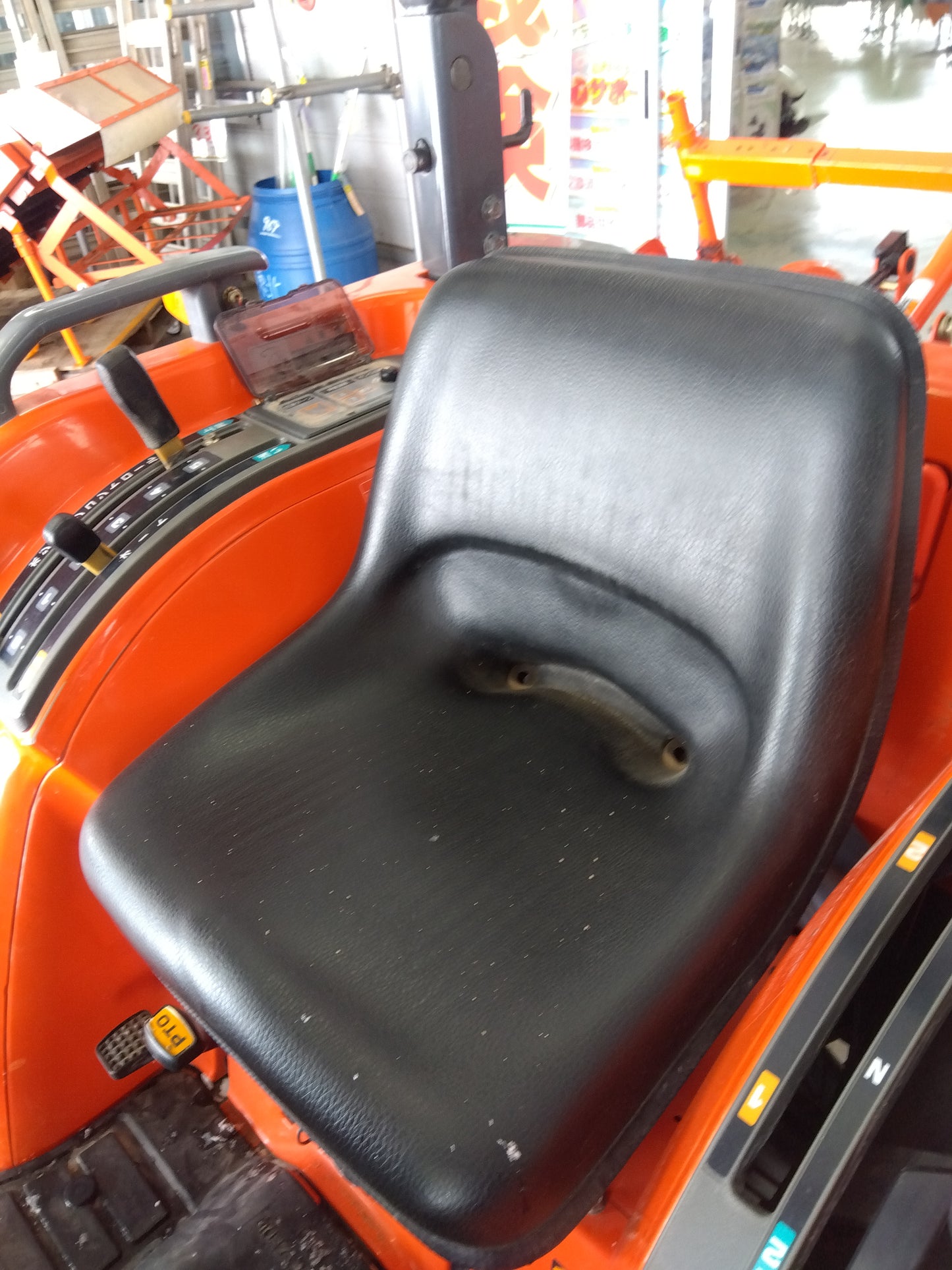 クボタ 中古 トラクター T240 【山形店 9650】