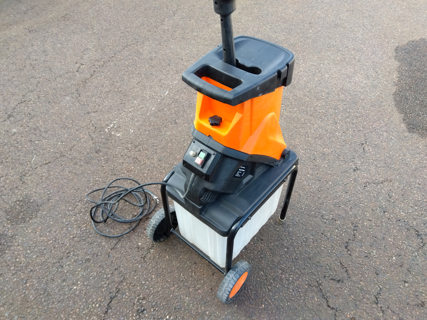 YARD FORCE 枝シュレッダー YF5458【山形店9671】