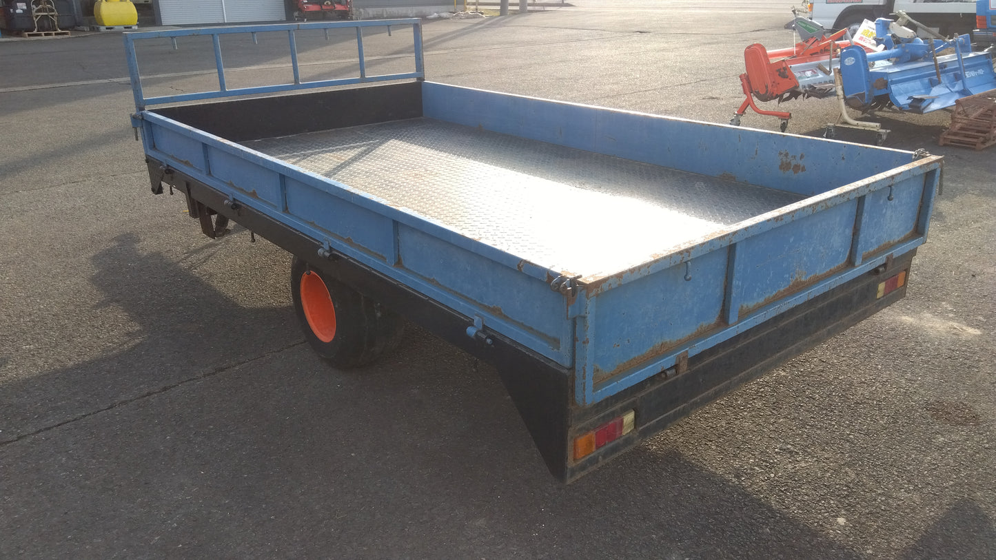 三協　中古　トレーラー　型式不明　「岩手店230」