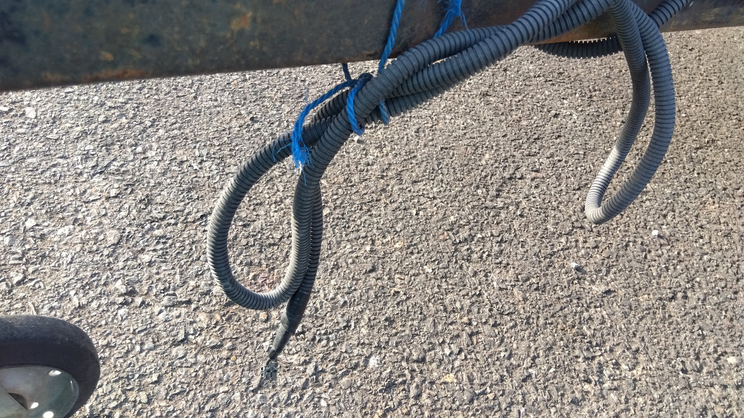 三協　中古　トレーラー　型式不明　「岩手店230」