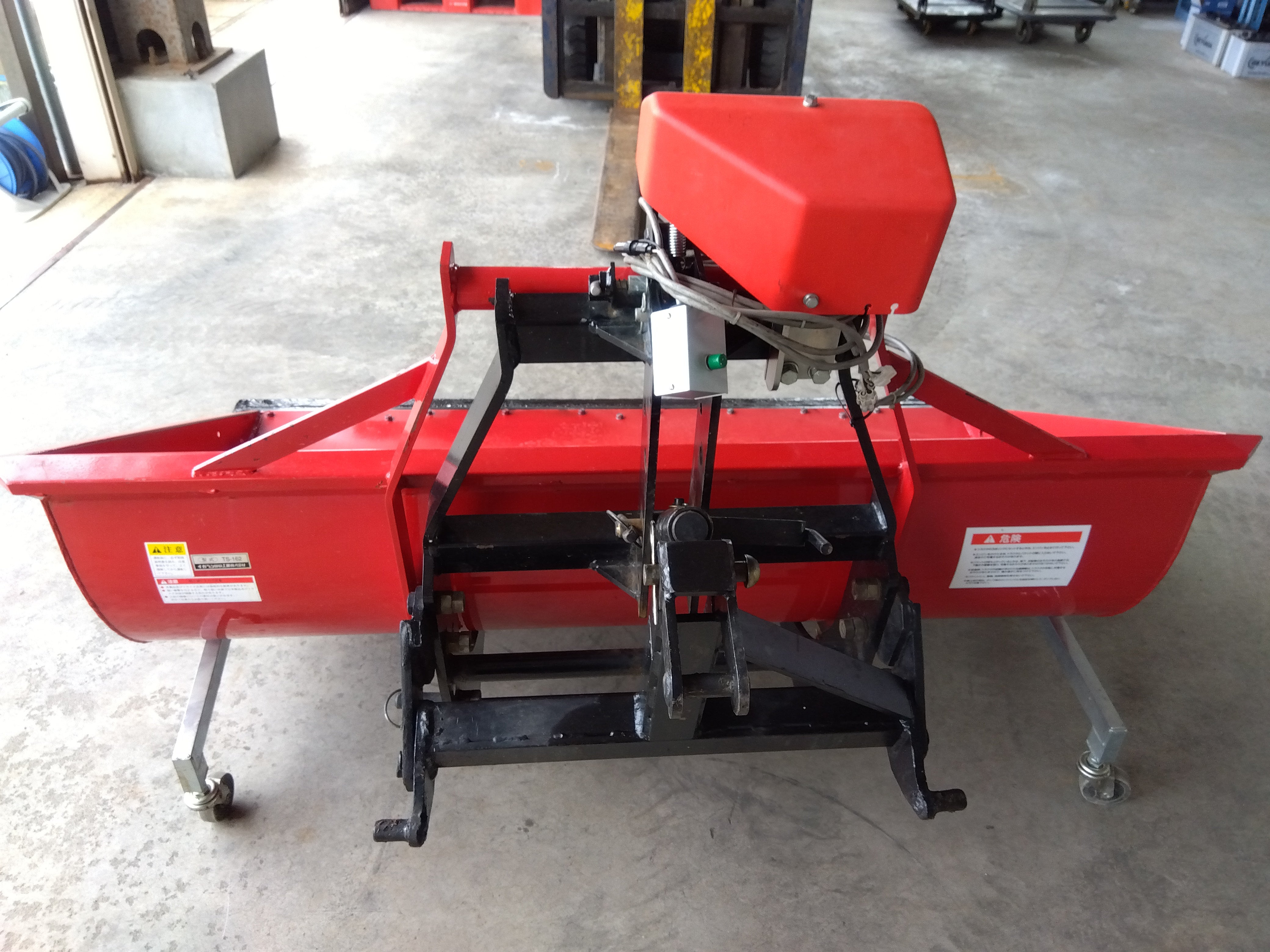 イガラシ機械工業 中古 トラクター ショベル TS-162【山形店 9635