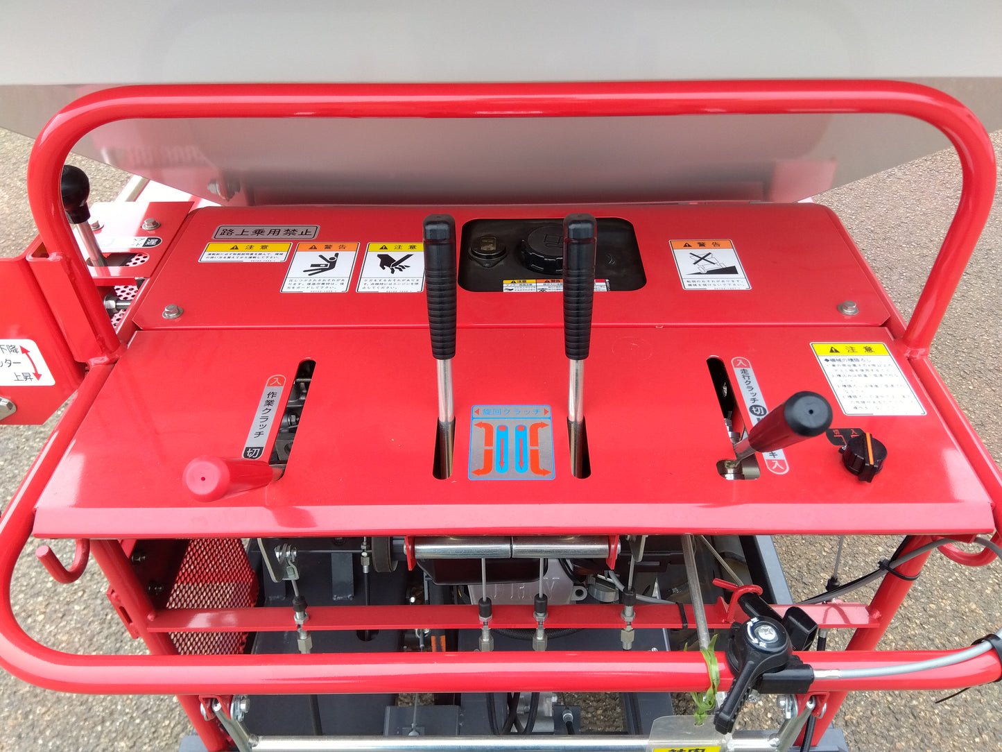 コンマ製作所 堆肥散布機 CM-T81Aa【山形店9713】