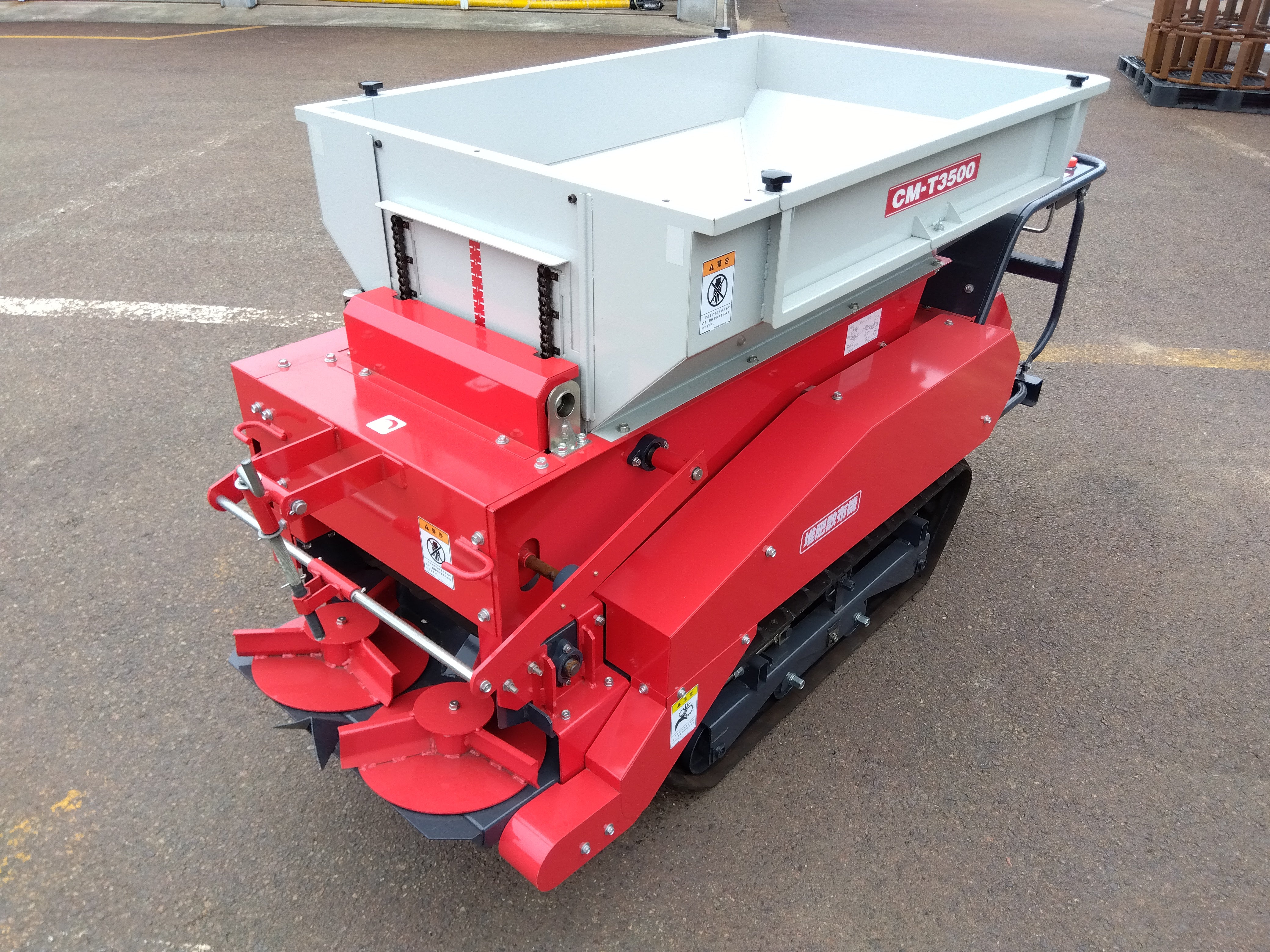 コンマ製作所 堆肥散布機 CM-T3500【山形店9729】 – 農キング