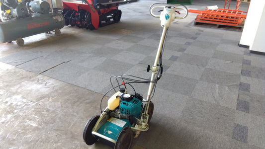 【ジャンク品】クボタ　中古　自走式畔草刈機　GC-K300D　「岩手店279」