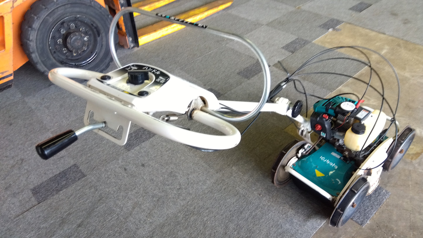 【ジャンク品】クボタ　中古　自走式畔草刈機　GC-K300D　「岩手店279」