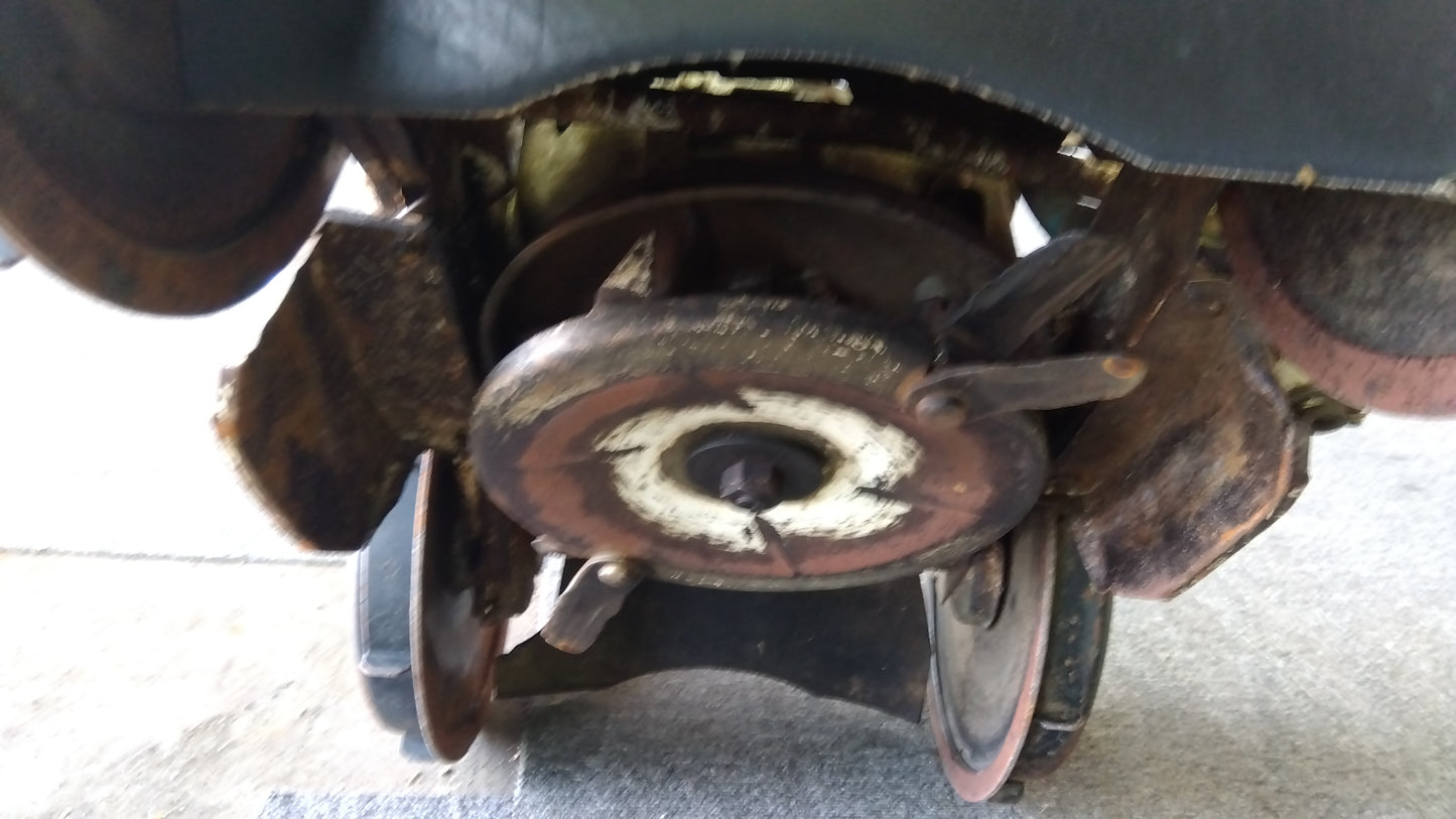 【ジャンク品】クボタ　中古　自走式畔草刈機　GC-K300D　「岩手店279」