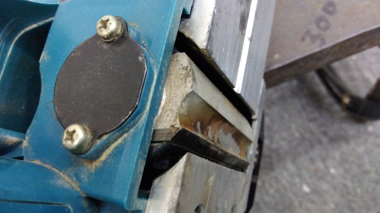 マキタ　中古　電気カンナ　1900B　「岩手店182」