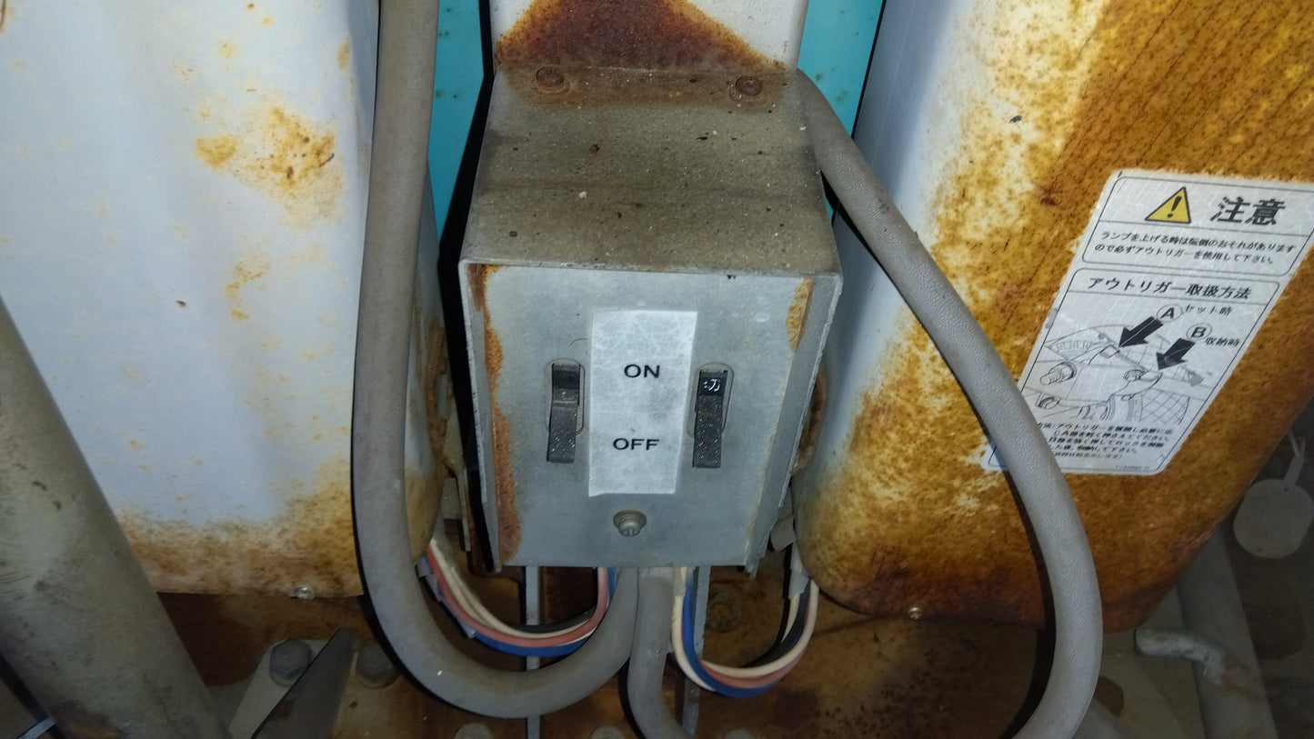 ヤンマー　中古　発電機（投光機付き）　YDG300VS -5E　「岩手店328」