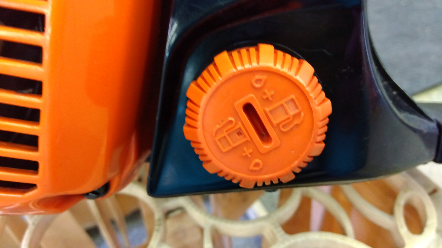 ECHO　中古　チェンソー　CSV400　「岩手店333」