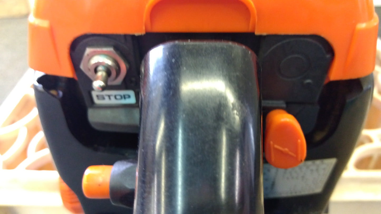 ECHO　中古　チェンソー　CSV400　「岩手店333」