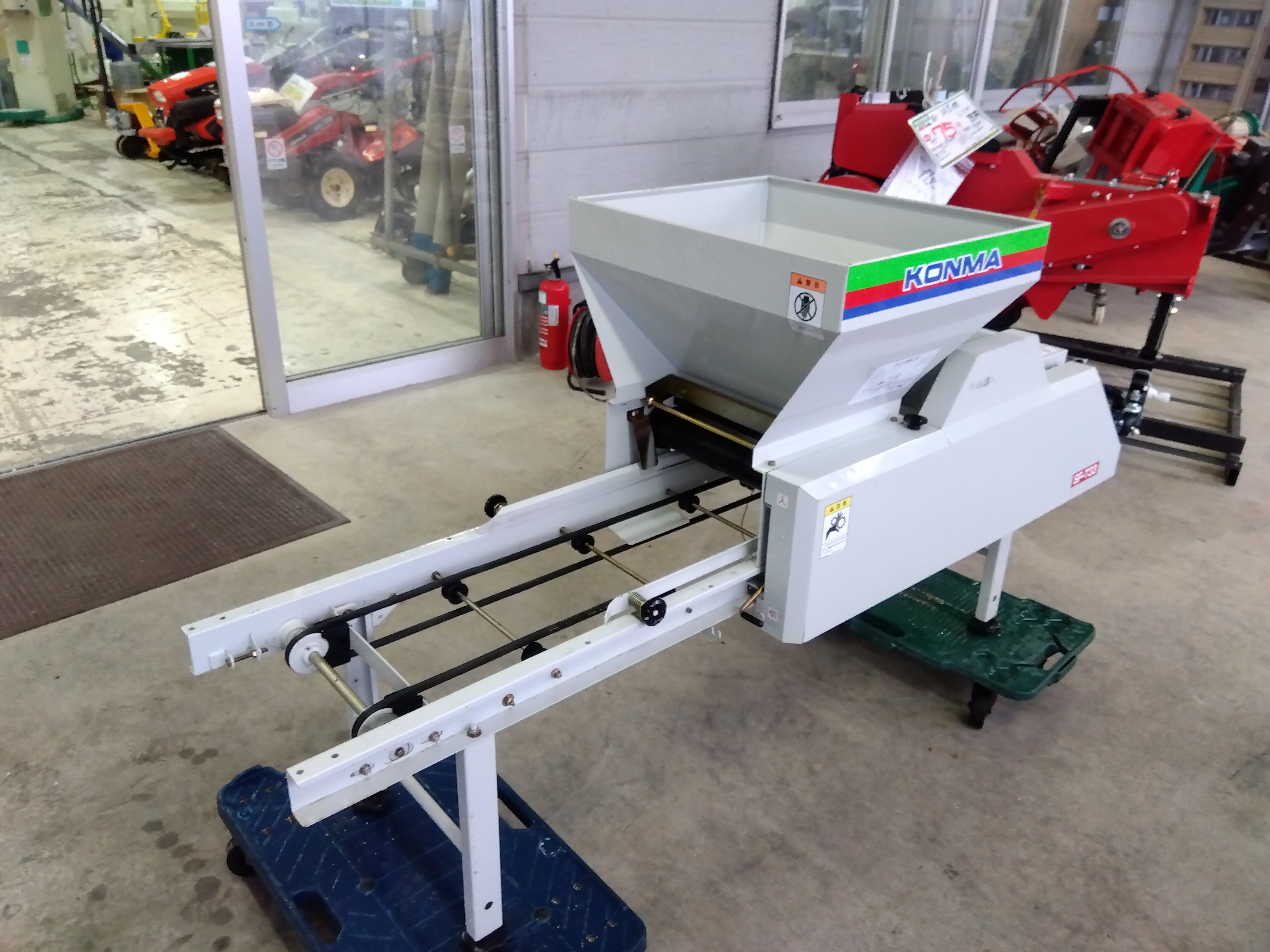 コンマ製作所 中古 床土入機 SF-T33 【9828】 – 農キング