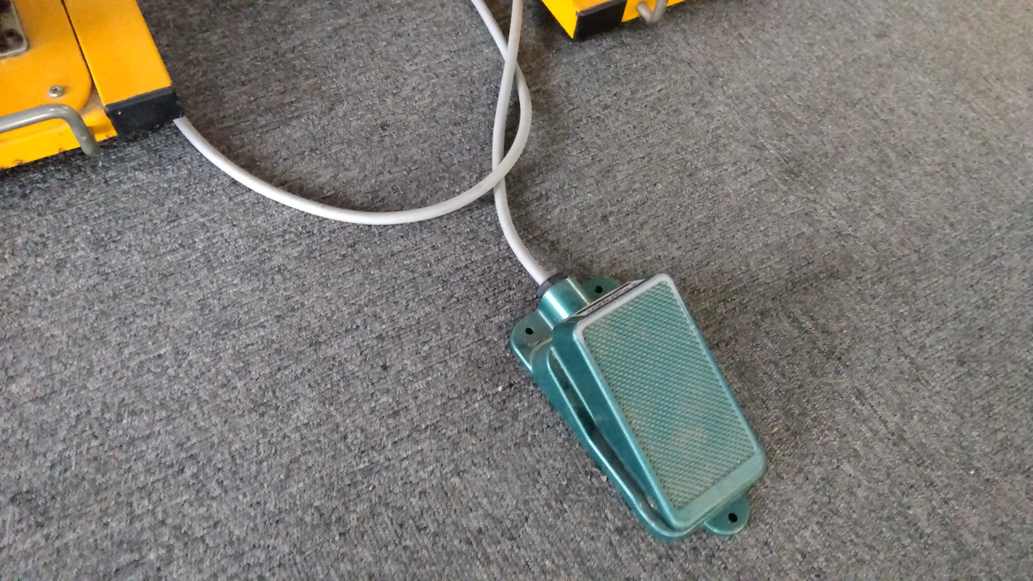 MAX　中古　野菜結束機　HT-M2　2つセット　（電動ユニットHT-PU(A)付き）　「岩手店408/409」