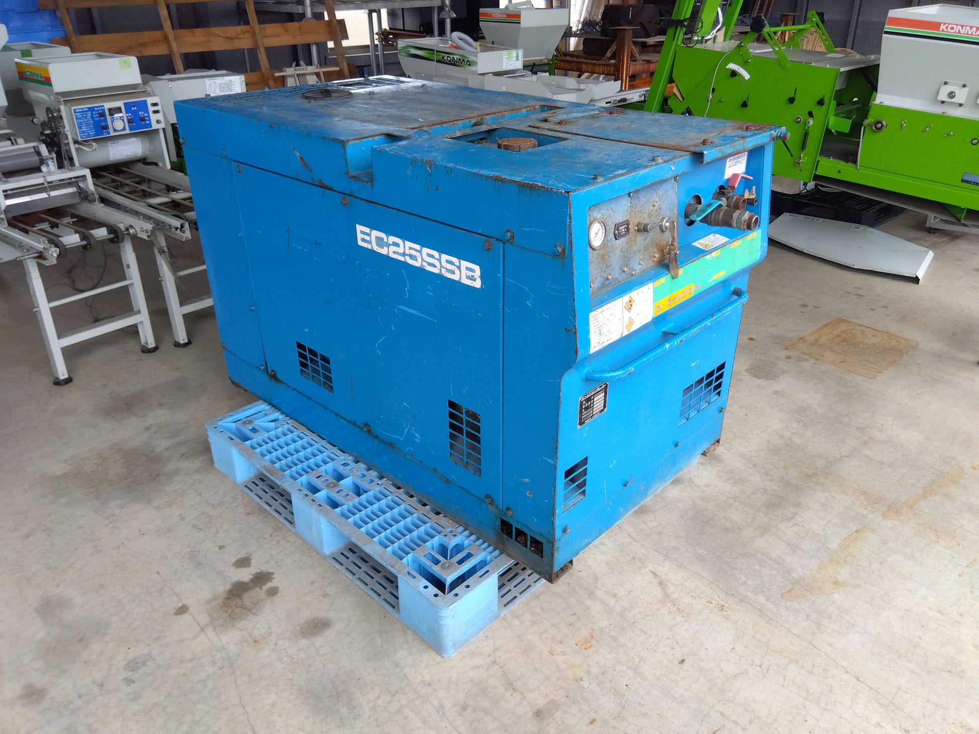 小松製作所 中古 エンジンコンプレッサー EC25SSB 「山形店9867」 – 農 