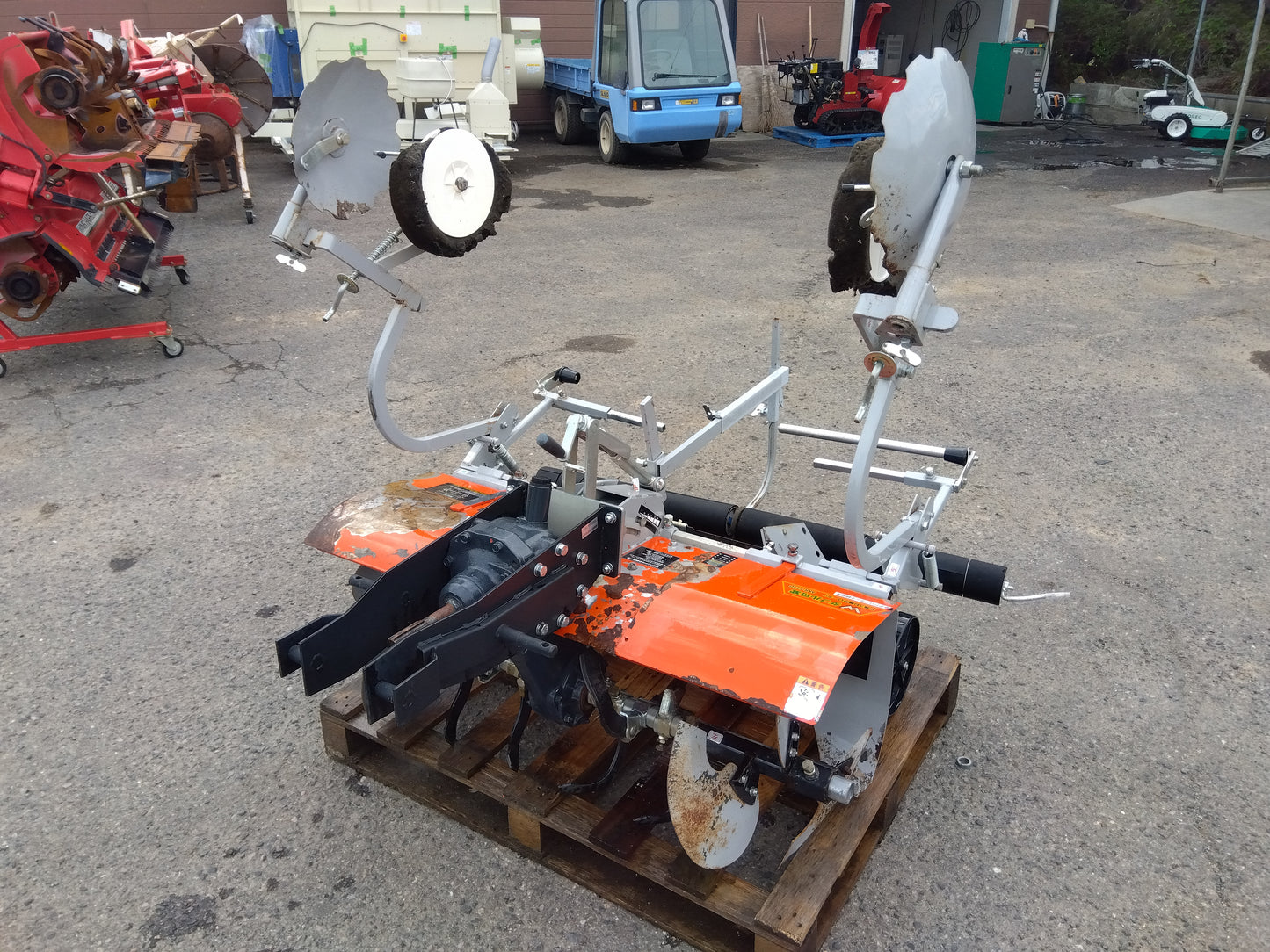アグリアタッチ研究所　中古　平高うね整形ロータリ　AKR-E15D