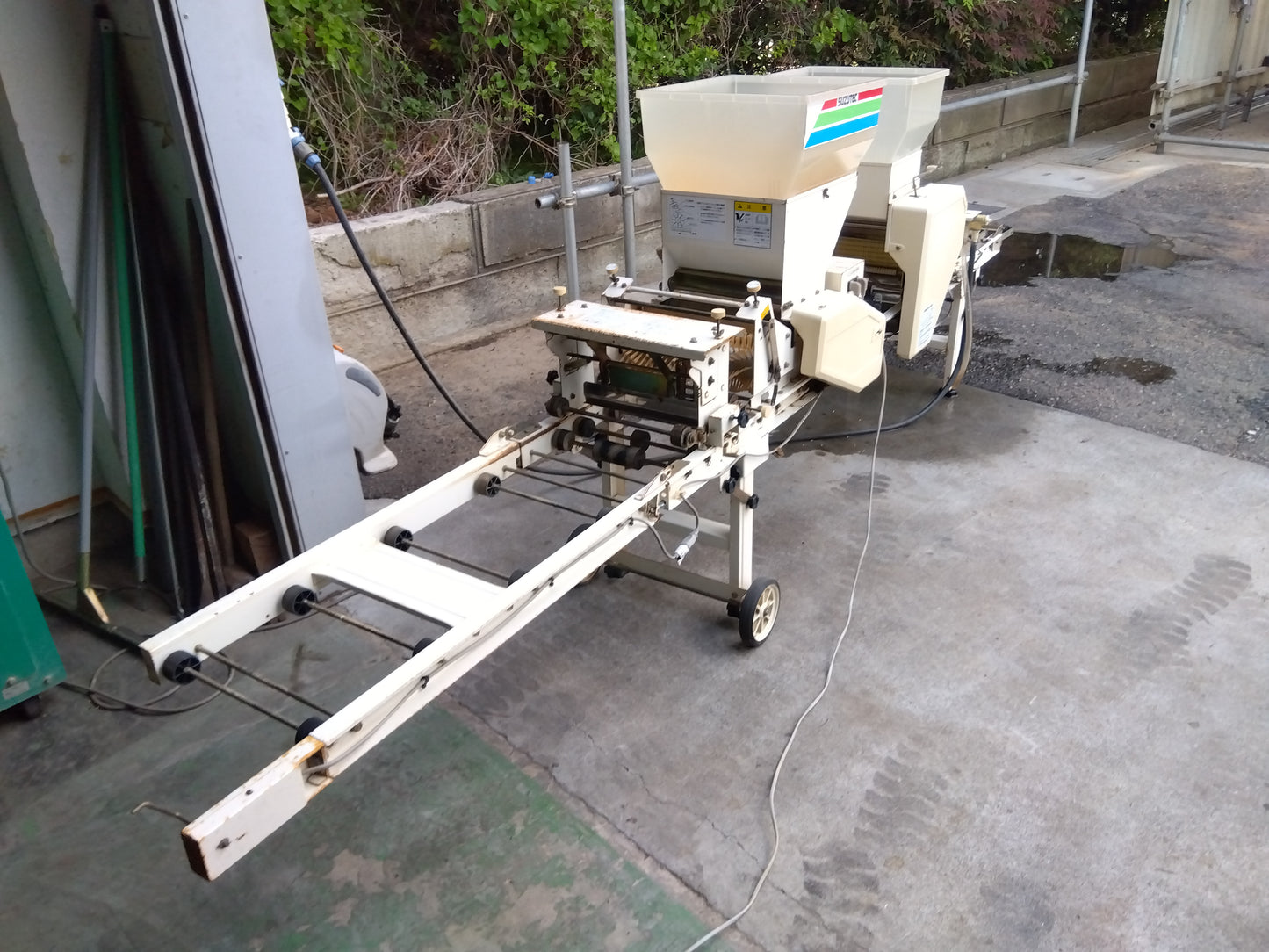スズテック　中古　播種機　HK-205D