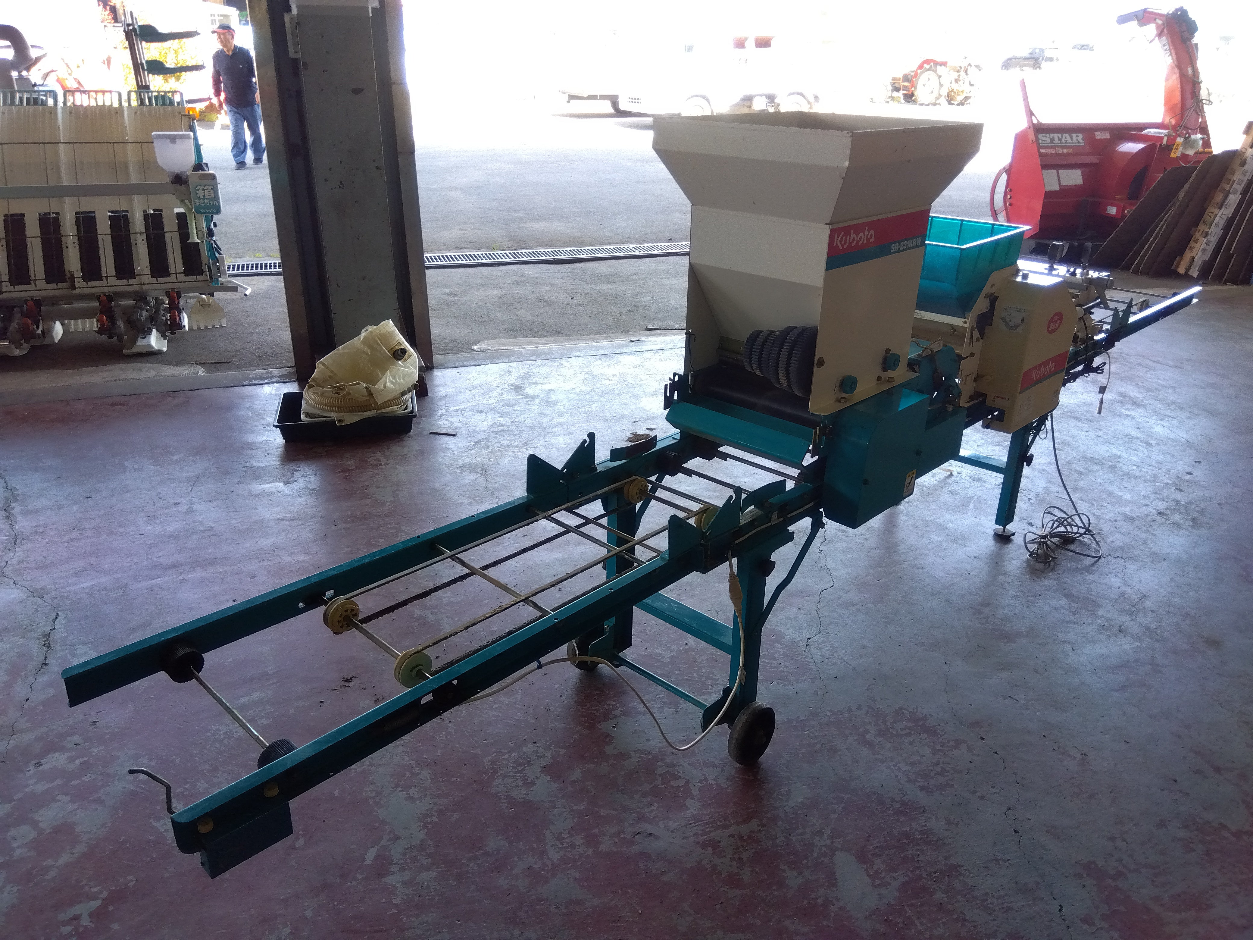 クボタ 中古 播種機 SR-231KRW 【宮城店2815】 – 農キング