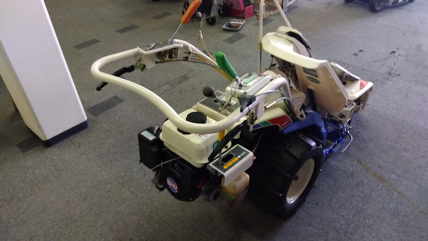 イセキ　中古　バインダー　RE30-D「岩手店476」