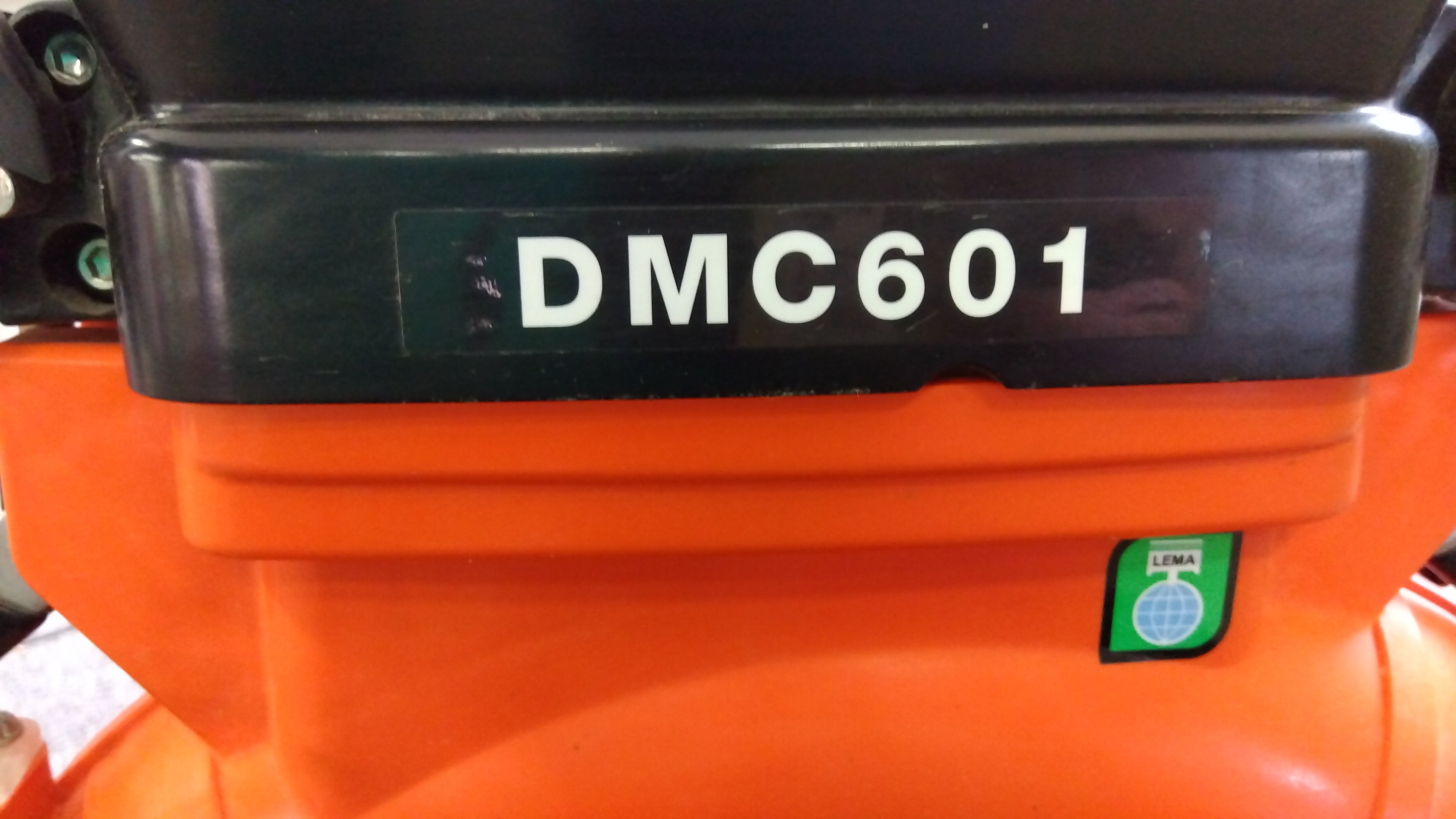 共立 中古 動力散布機 DMC601G 「岩手店629」 – 農キング