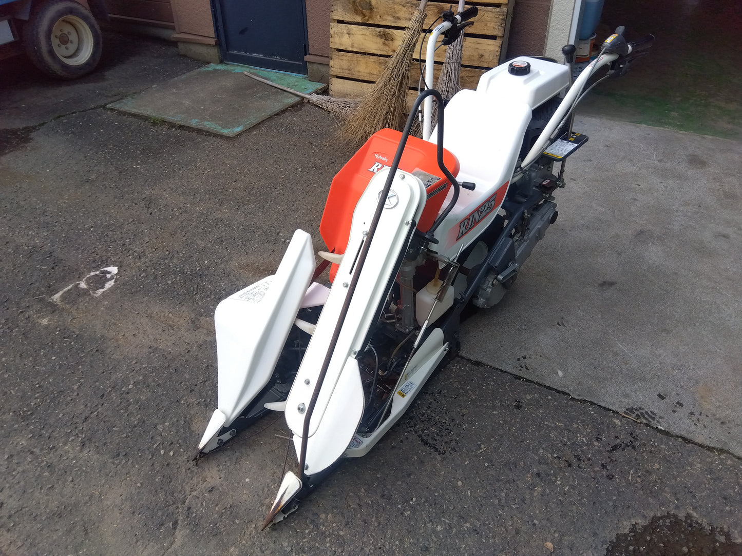 クボタ　中古　バインダー　RJN25