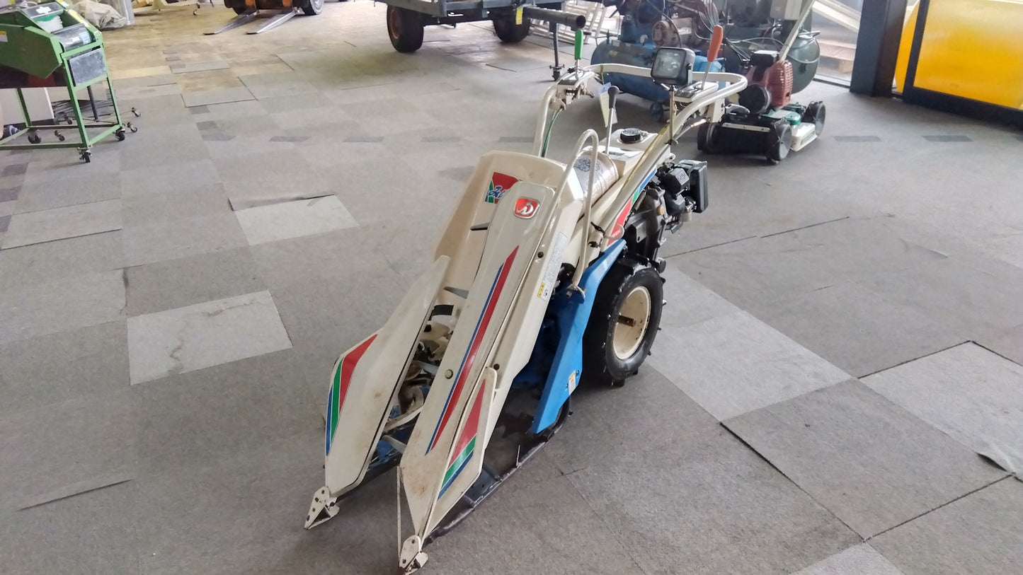 イセキ　中古　バインダー　RE30-S「岩手店150」