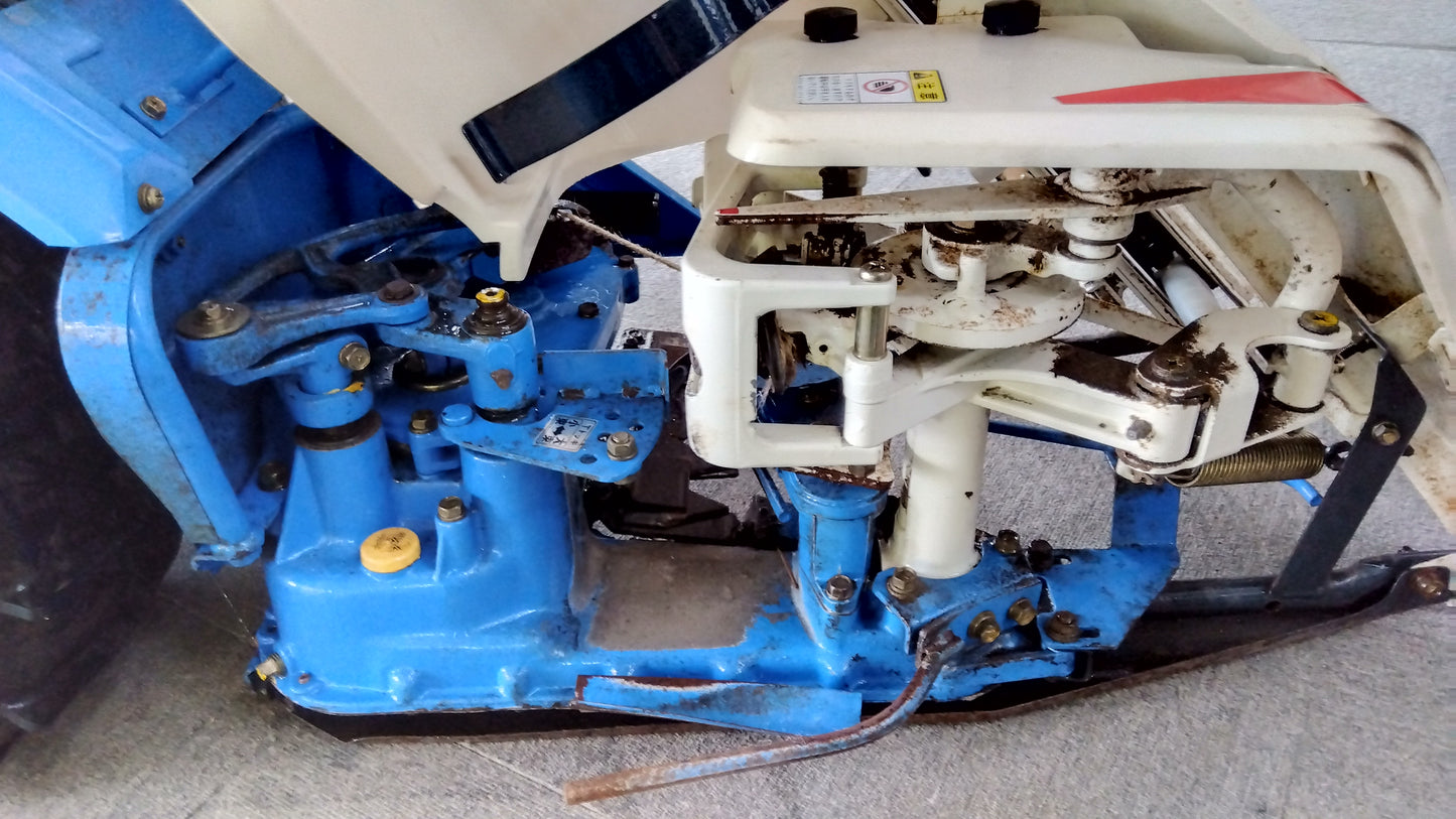 イセキ　中古　バインダー　RE30-S「岩手店150」