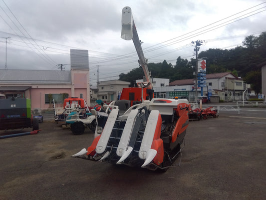 クボタ　中古　コンバイン　AR320-GDXW2　【要整備品】