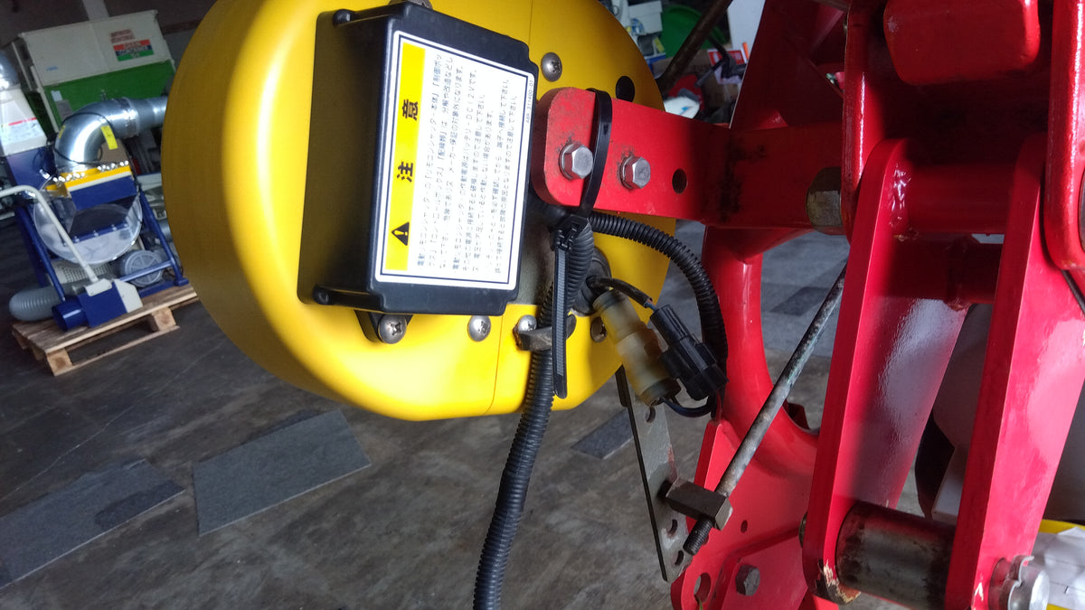 ササキ　中古　電動ブロードキャスター　CF200-C2　「岩手店767」