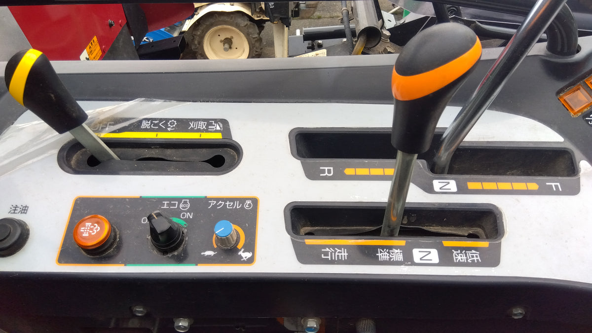 【農機検予定品】ヤンマー　中古　コンバイン　YH333　「岩手店840」