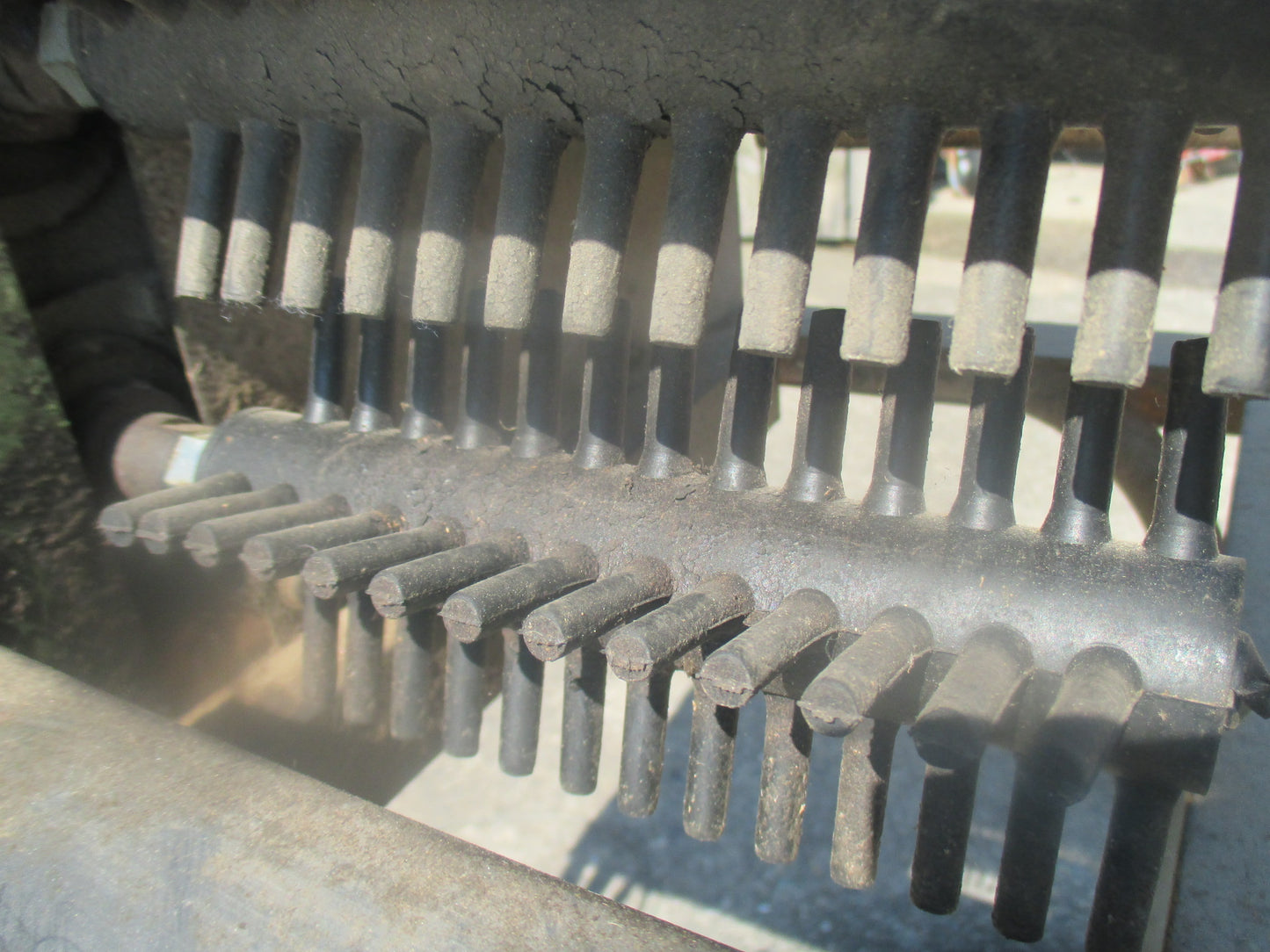 東一　中古　下葉取り機　TFH