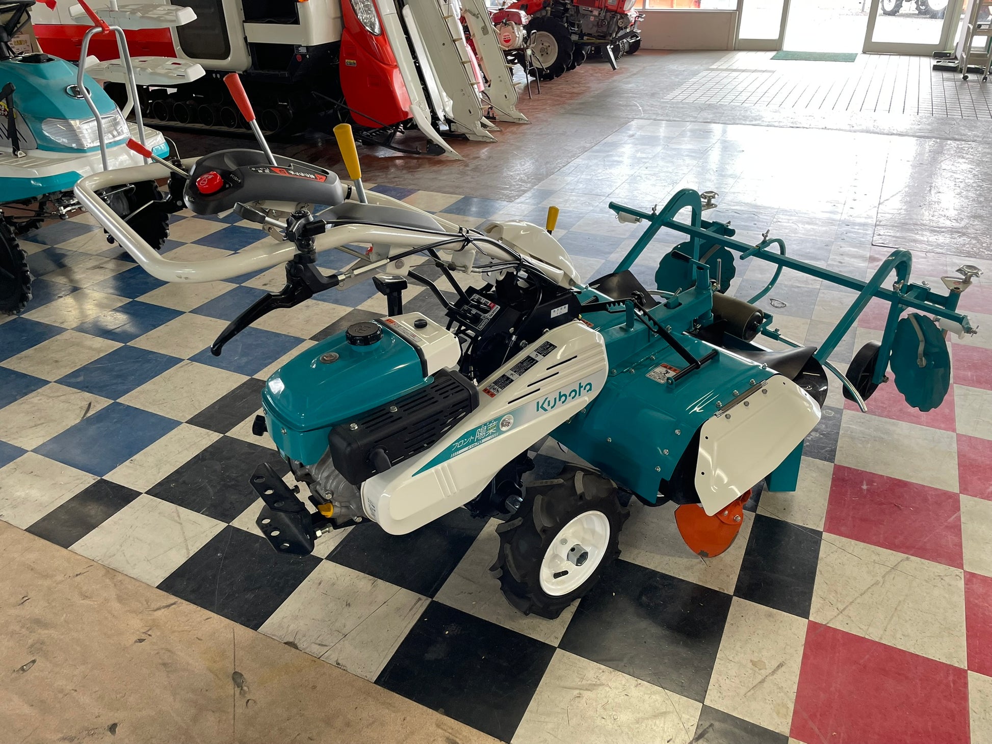 クボタ 中古 管理機 マルチ張り 6馬力 FTR70 – 農キング