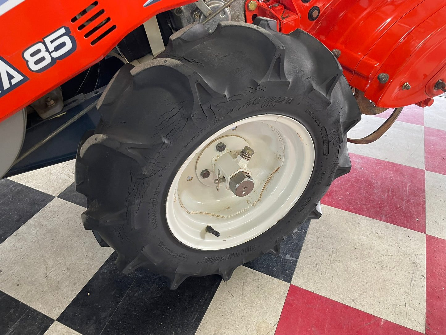 クボタ　中古　耕耘機　9馬力　KRA85