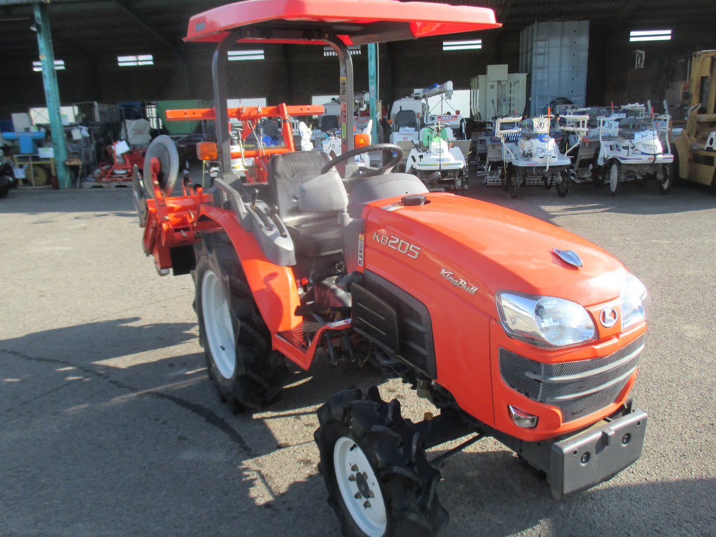 クボタ　中古　トラクター　KB205