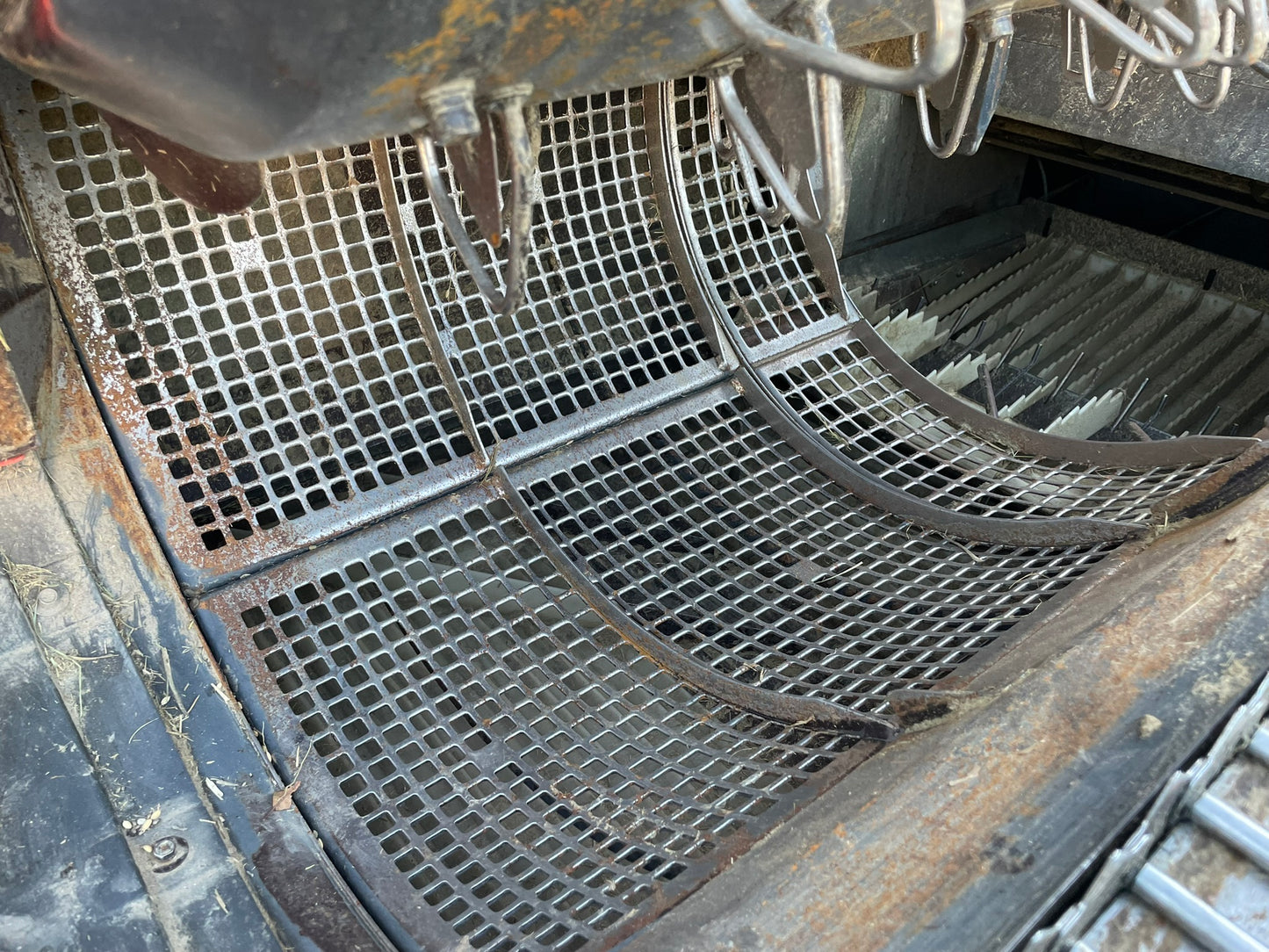 クボタ　中古　コンバイン　4条　47馬力　403時間　ER447 SD4MW2