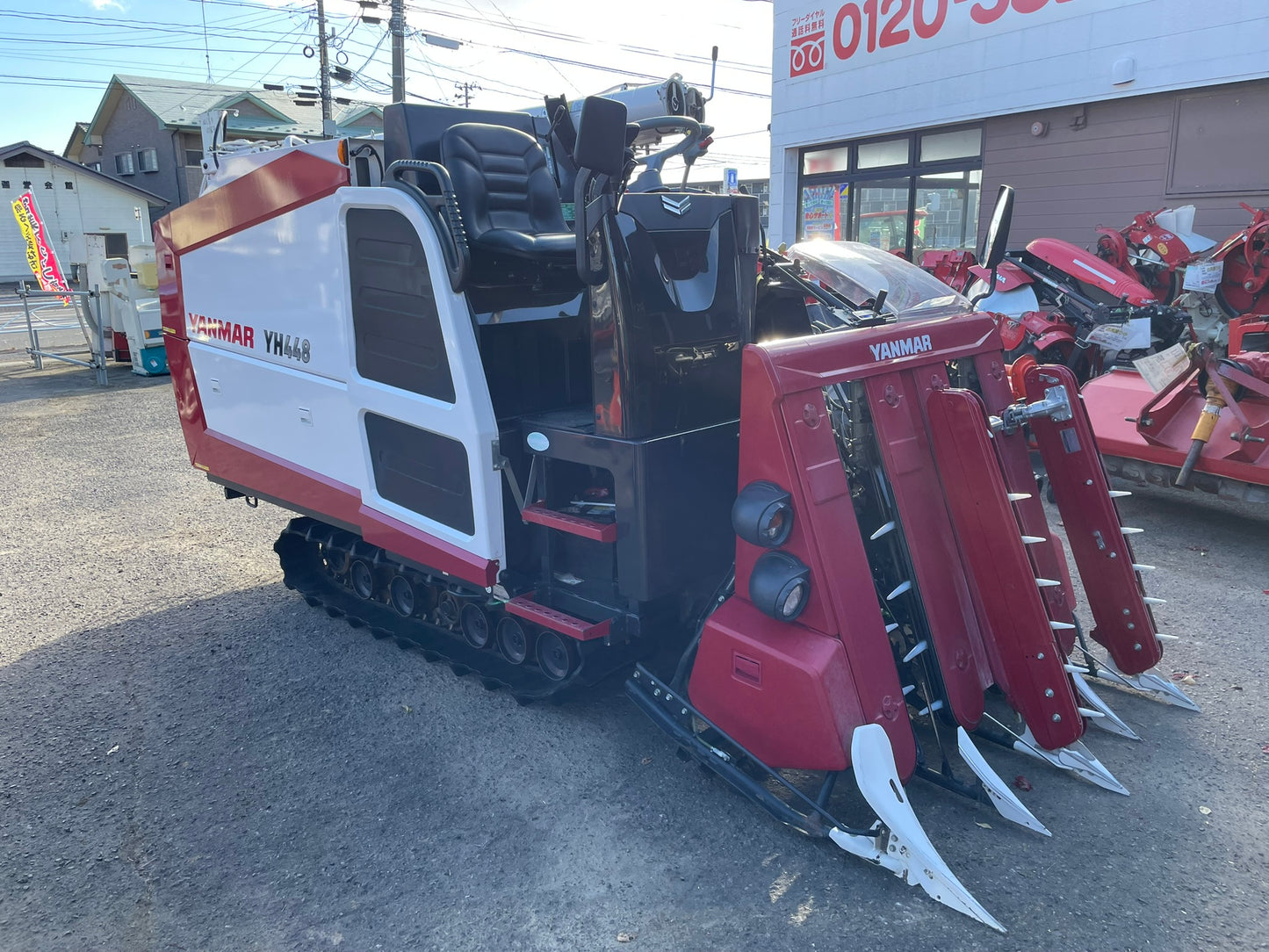 ヤンマー　中古　コンバイン　4条　48馬力　229時間　YH448