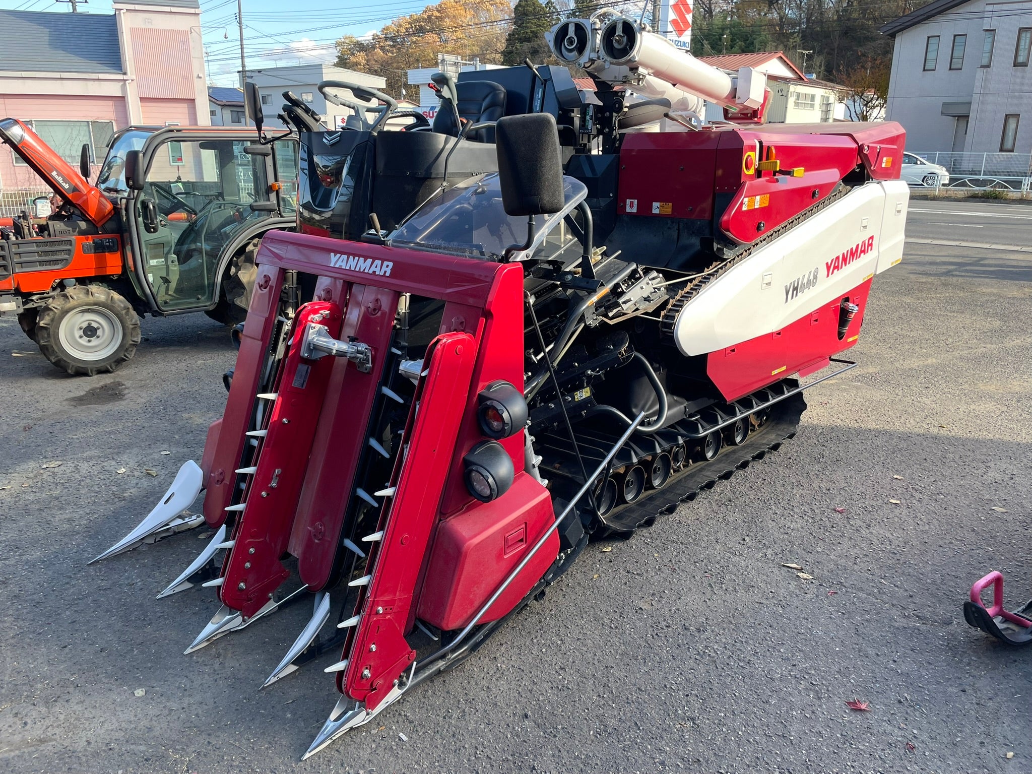 ヤンマー 中古 コンバイン 4条 48馬力 229時間 YH448 – 農キング