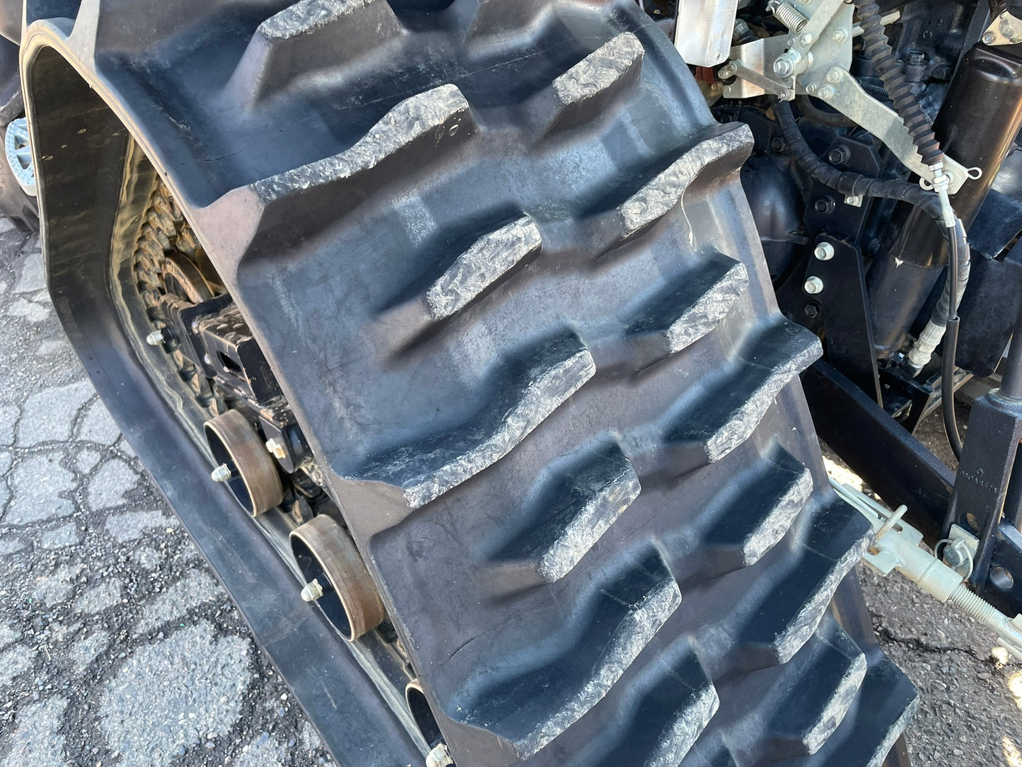 ヤンマー　中古　トラクター　72馬力　デルタ　フロントローダー　327時間　YT472A　